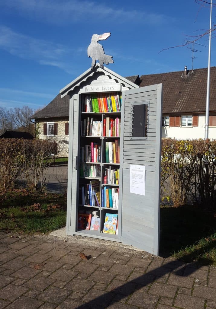 La boite à livres "Cabine de bain"