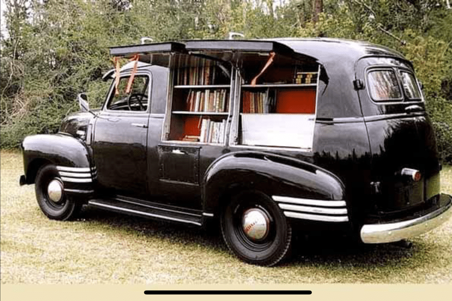 Le bibliobus corbillard