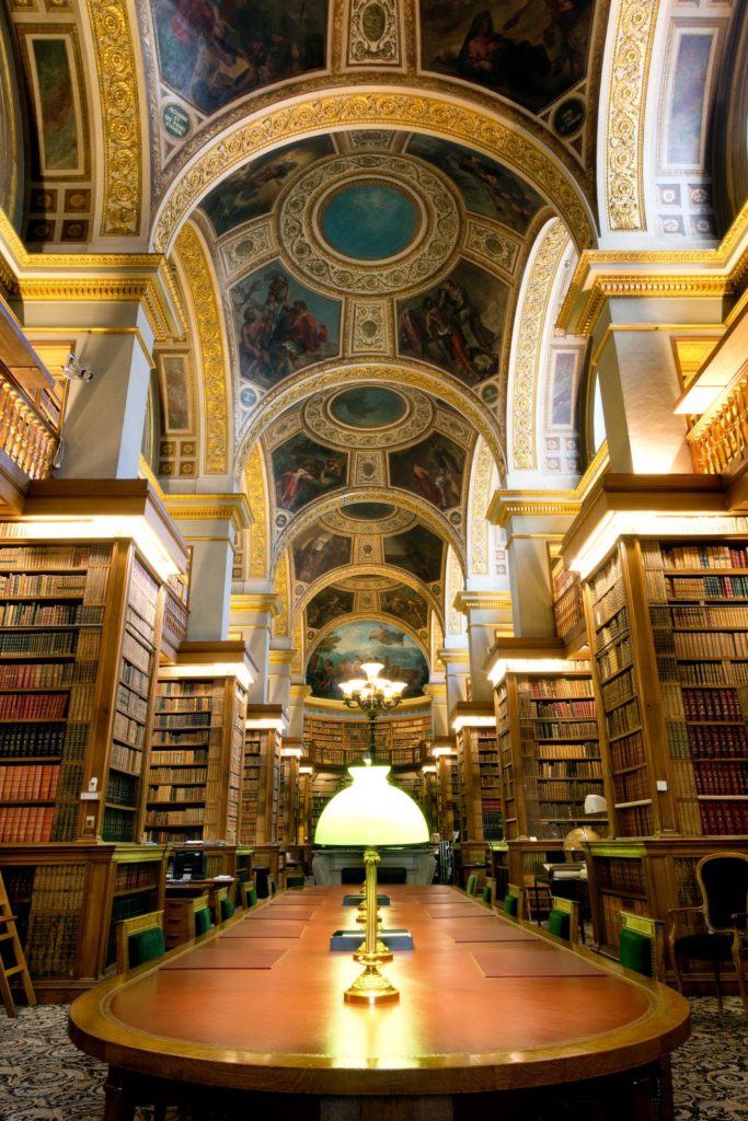 La bibliothèque de l' Assemblée nationale (Paris)